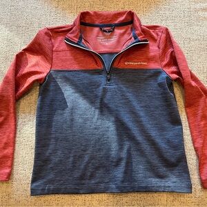 Vineyard vines boys performance long sleeve shep shirt.  Size 6